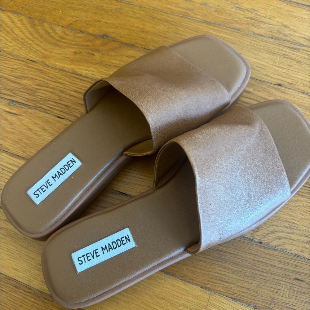 Steve Madden Tan Slide Sandals